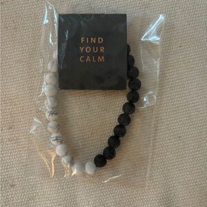 BNWT - Saje find your calm bracelet
